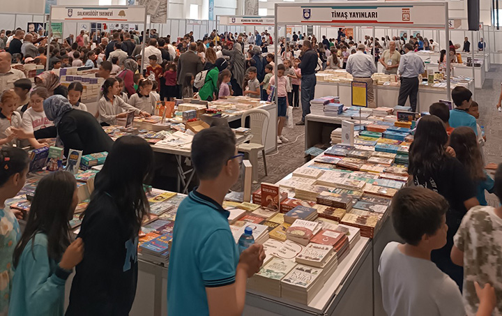 Karaman 5. Kitap Fuarı’na Büyük İlgi
